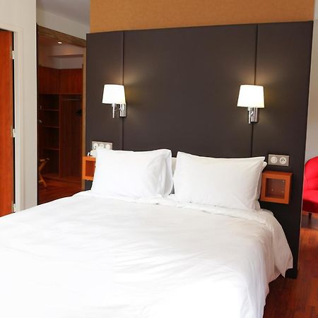 Logis Hotel La Breche De Roland แกดร์ ภายนอก รูปภาพ