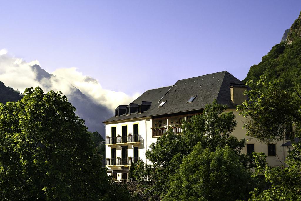 Logis Hotel La Breche De Roland แกดร์ ภายนอก รูปภาพ