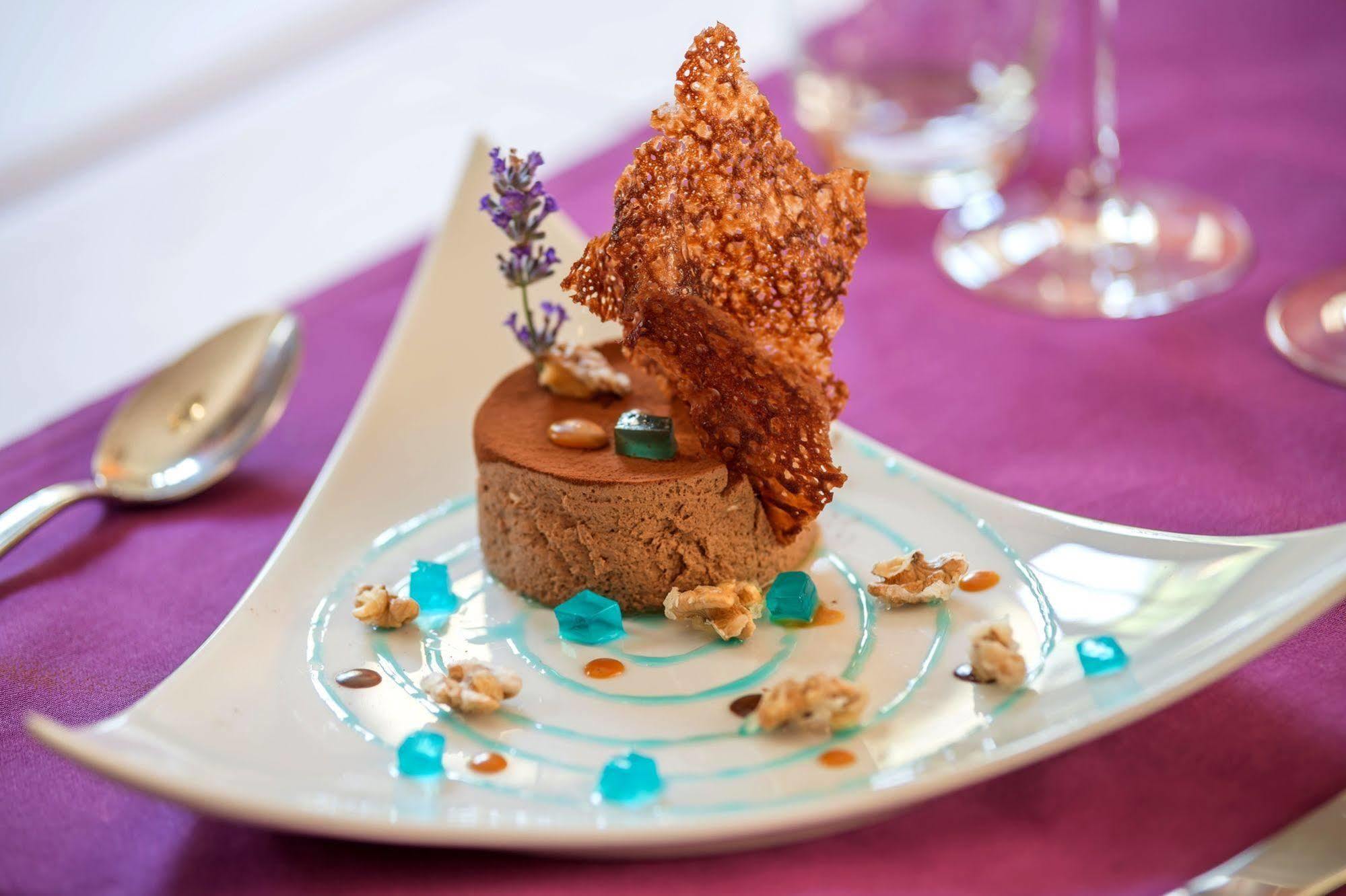 Logis Hotel La Breche De Roland แกดร์ ภายนอก รูปภาพ