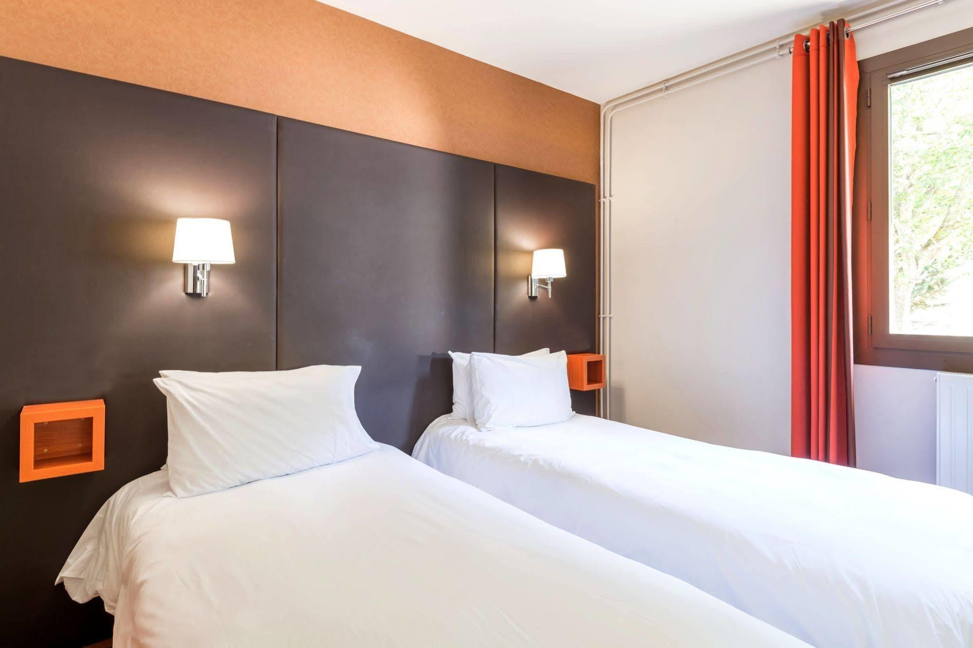 Logis Hotel La Breche De Roland แกดร์ ภายนอก รูปภาพ
