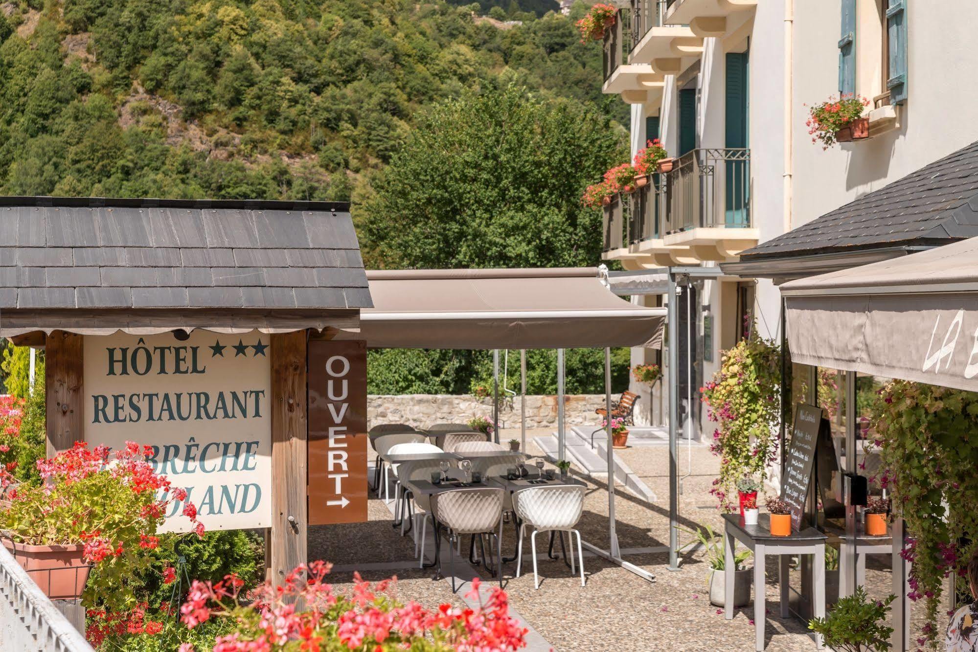Logis Hotel La Breche De Roland แกดร์ ภายนอก รูปภาพ