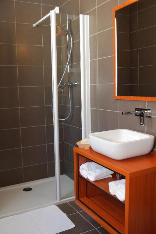 Logis Hotel La Breche De Roland แกดร์ ภายนอก รูปภาพ